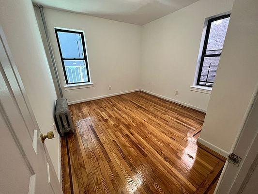 Foto del edificio - 1 bedroom in BRONX NY 10452