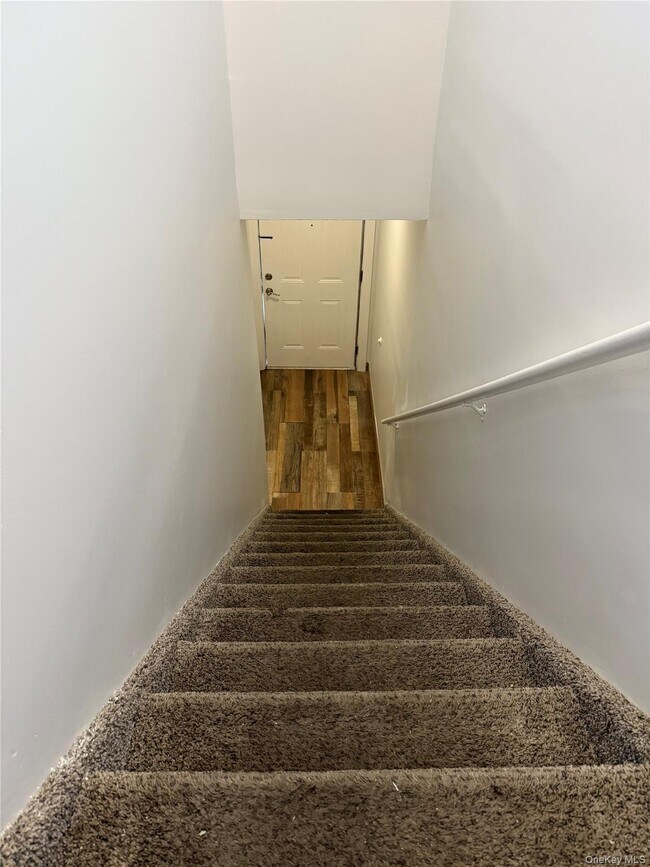 Foto del edificio - 762 E 234th St