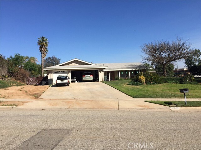 Foto del edificio - 6597 Sandy Ln