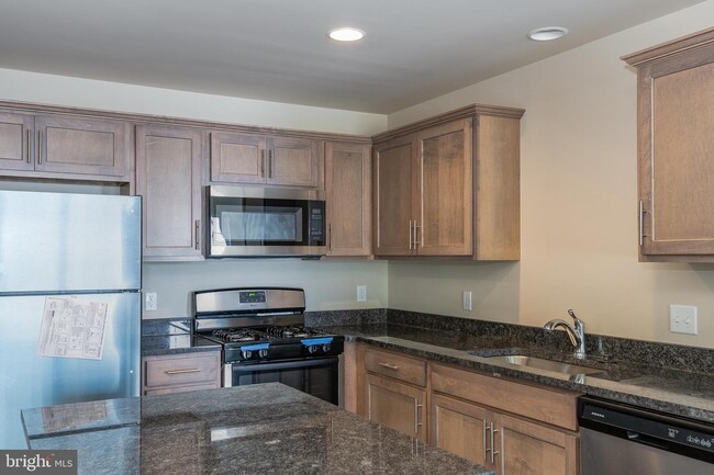 Building Photo - 29 Kantner Ln S