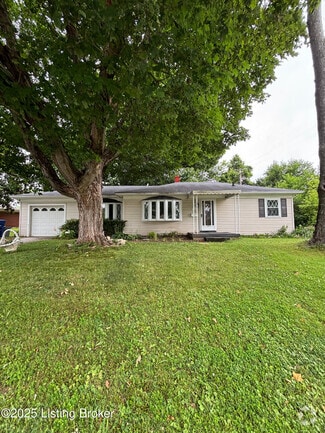 Building Photo - 516 Popp Ave