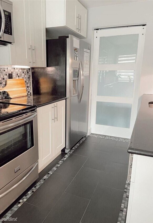 189 Lakeview Dr Unit Apt 104, Weston, FL 33326 Condo for Rent in