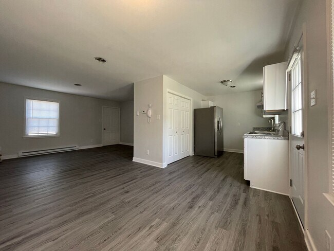 Foto del edificio - 4219 Hickory Rd