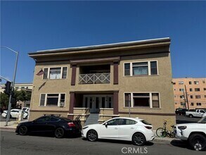 Building Photo - 354 Chestnut Ave
