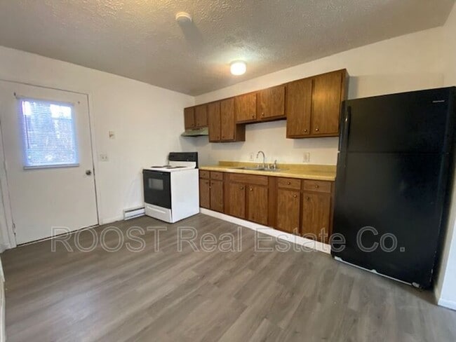 Foto del edificio - 847-849 E Northern Ave