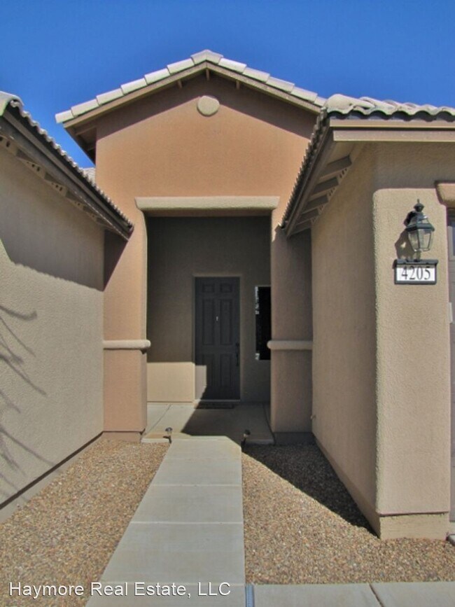 Building Photo - 4 br, 3 bath House - 4205 Christopher Drive