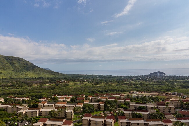 Foto del edificio - Makaha Valley Towers - One Bedroom