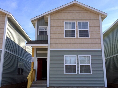 Foto principal - 1132 S Florence Ave