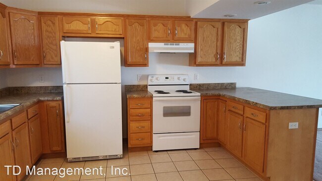 Foto del edificio - 5551-5597 N Green Ln