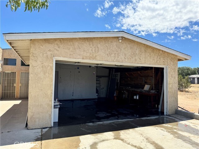 Building Photo - 16209 Juniper St