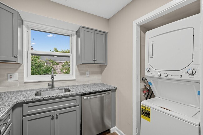 Foto del edificio - 1294 Cooper St