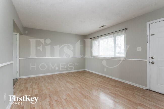 Foto del edificio - 416 Ada Ln