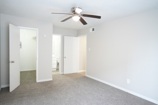 Building Photo - 12550 John F Kennedy Blvd