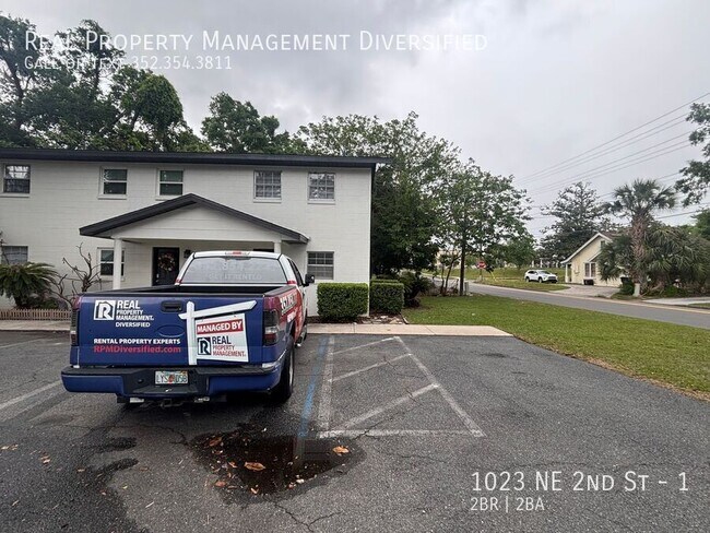 Foto del edificio - 1023 NE 2nd St