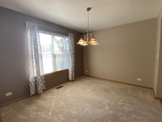 Foto del edificio - 545 Yorkshire Ln