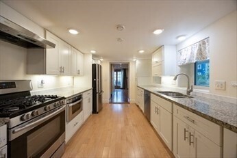 Foto principal - 18 Beacon Pl