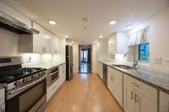 Building Photo - 18 Beacon Pl