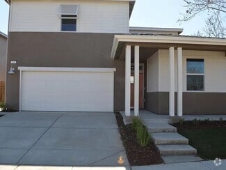 Building Photo - 2402 Urdaneta Way
