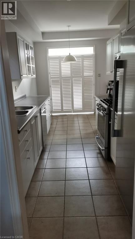 Building Photo - 28 Stevenson St