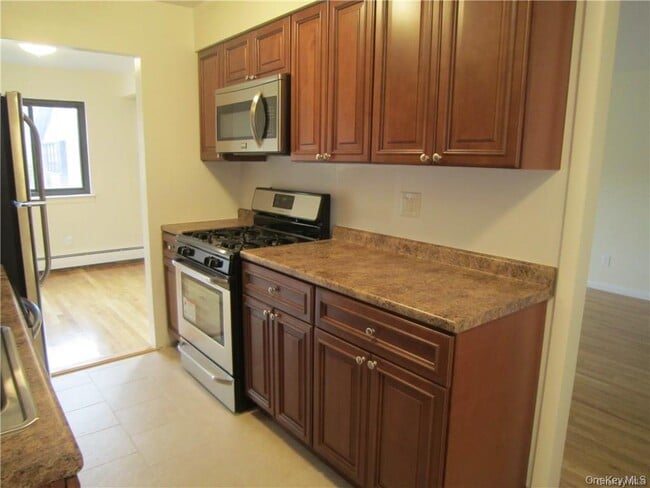 Foto del edificio - 12 Charles Ln