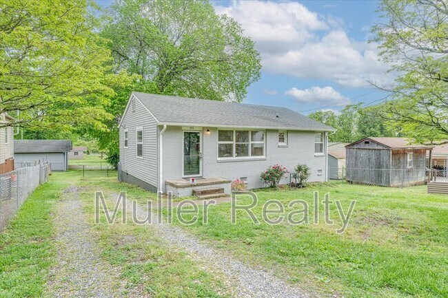 Foto del edificio - 3311 Coffman Dr