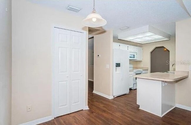 Foto del edificio - 557 Rapid Falls Dr