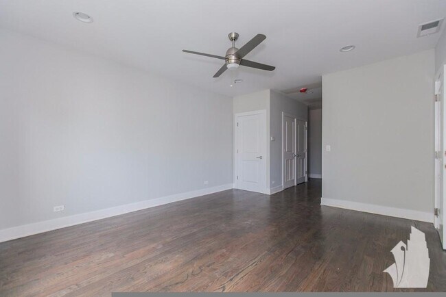 Foto del edificio - 3912 N Janssen Ave