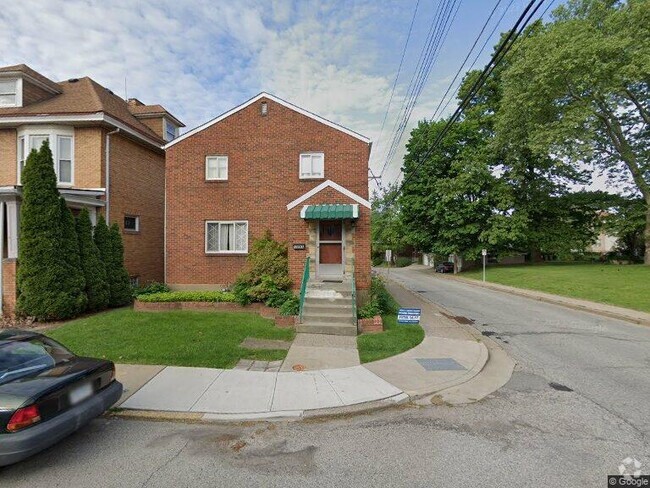 Building Photo - 1493 Greenmount Ave