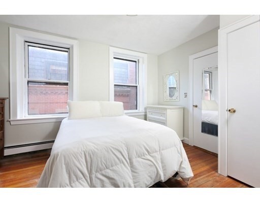 Foto del edificio - 79 Revere St