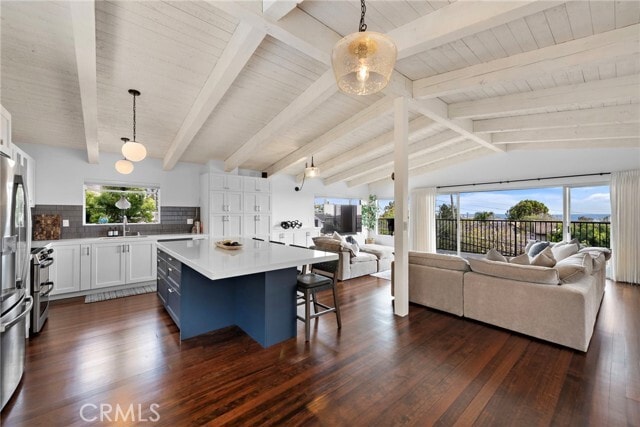 Building Photo - 25211 La Cresta Dr