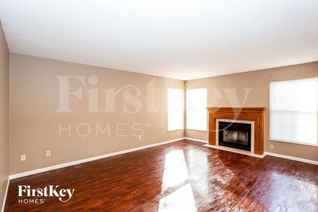 Foto del edificio - 12645 Roan Ln