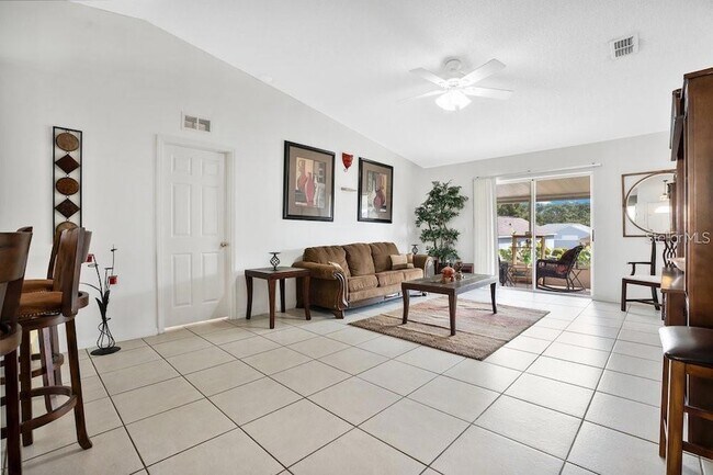 Foto del edificio - 50989 US-27