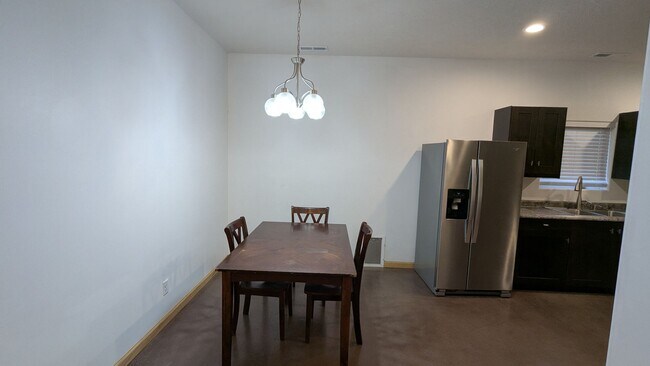 Building Photo - 1600 4th Ave