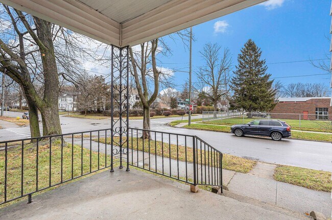 Foto del edificio - 1449 Quarry Ave NW