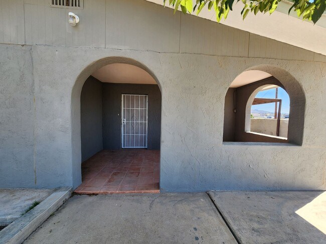 Foto del edificio - 235 Cottonwood St