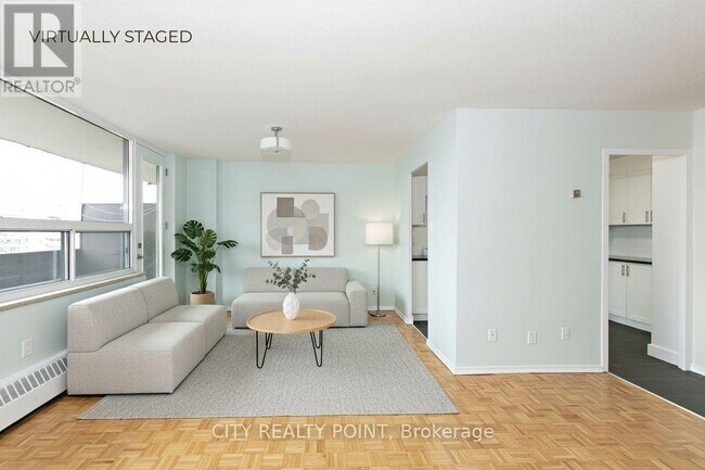 Photo du bâtiment - 6200 Bathurst St