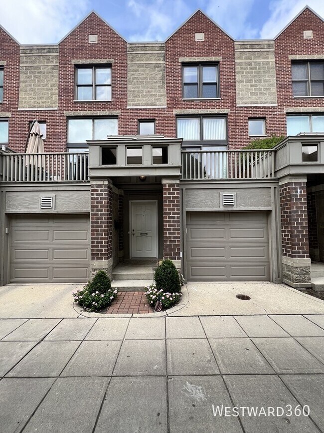 Photo - 2753 N Wayne-E Townhome