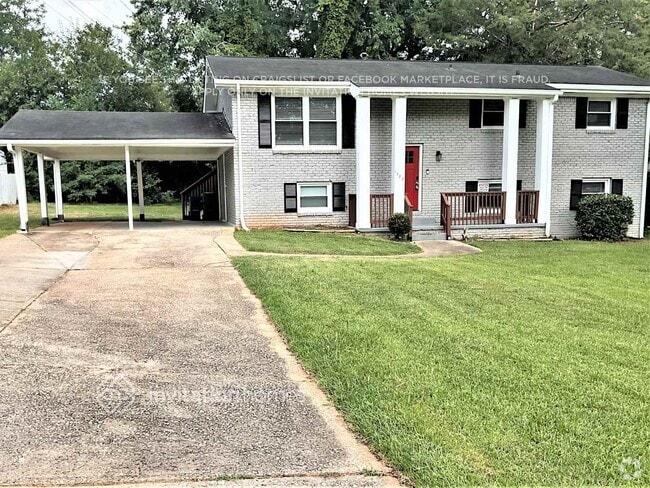 Building Photo - 1588 Hampshire Pl