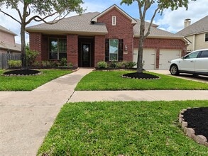 Building Photo - 5551 Twin Rivers Ln