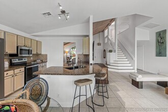 Building Photo - 2650 Fairway Cove Ct