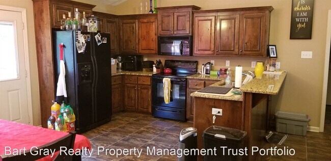Foto del edificio - 3 br, 2 bath House - 117 Peach Street