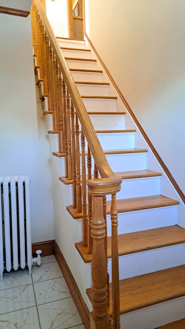 Entryway - 200 Park Ave