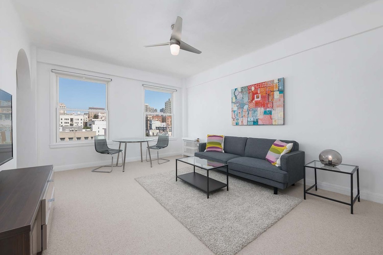 Primary Photo - Spacious Junior 1 Bedroom in The Hamilton