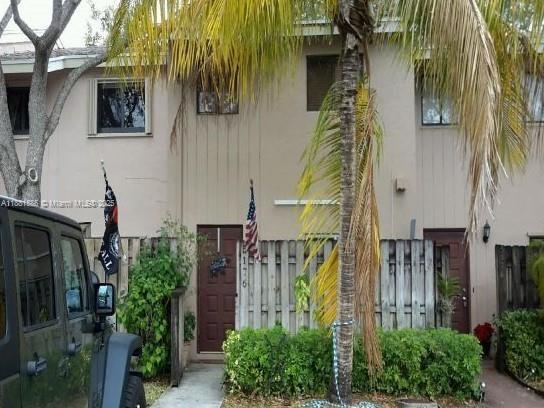Primary Photo - 5176 S University Dr