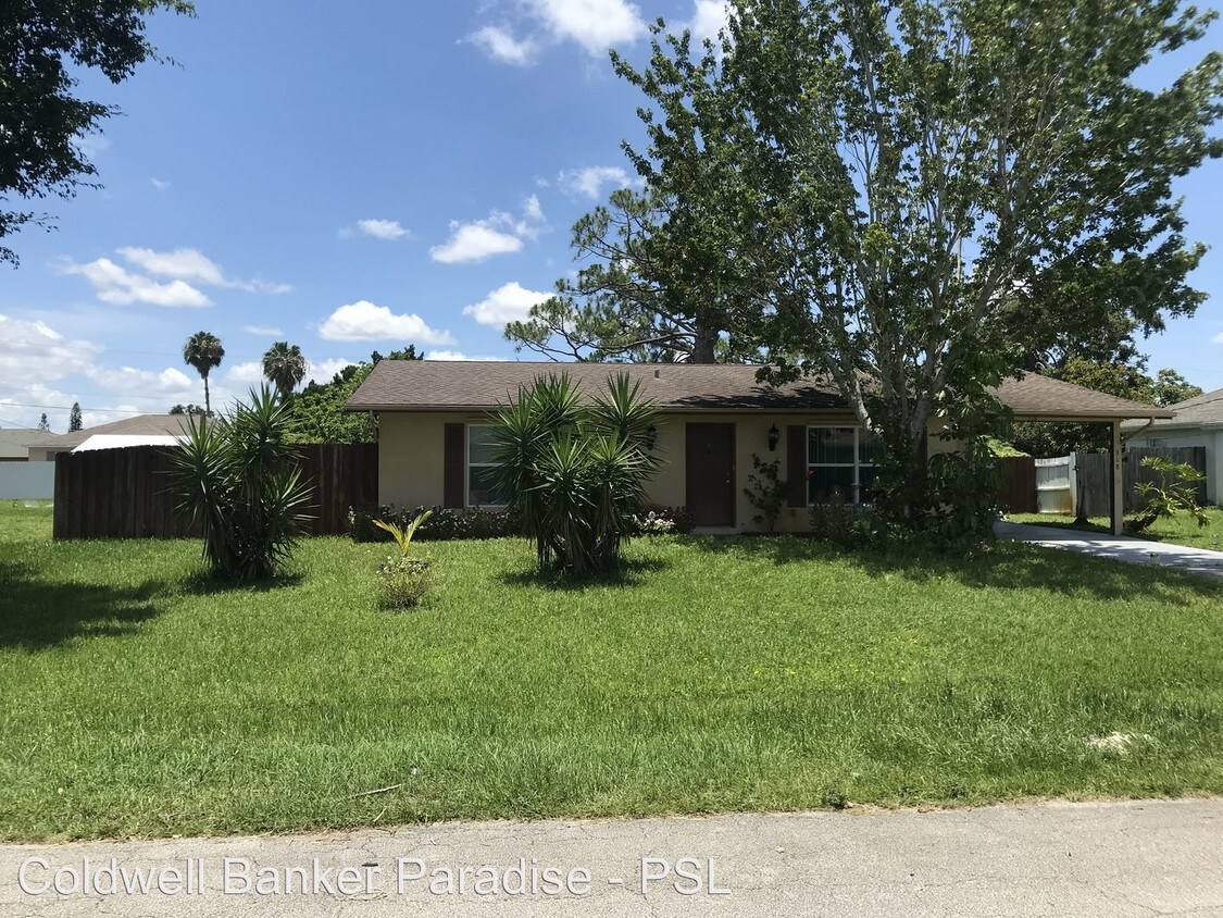 Primary Photo - 2 br, 2 bath House - 318 NW Byron Street