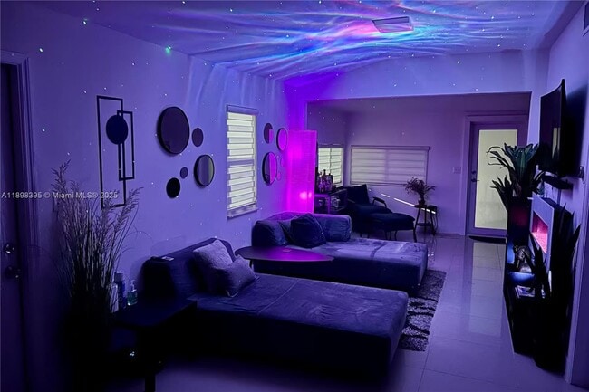 Foto del edificio - 3132 NW 43rd St