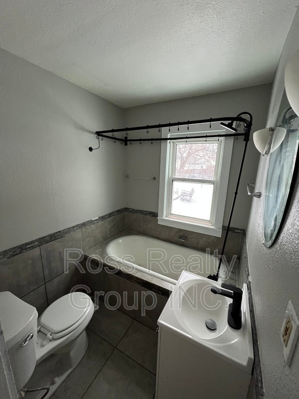 Foto del edificio - 1040 Campbell St