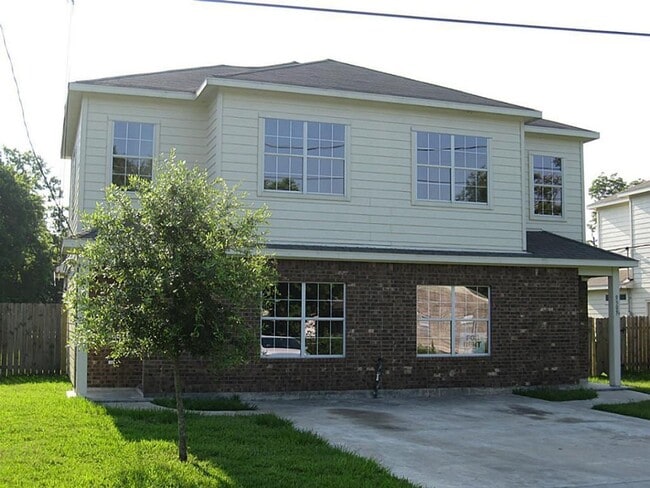 Photo - 9509 Merle St Apartment