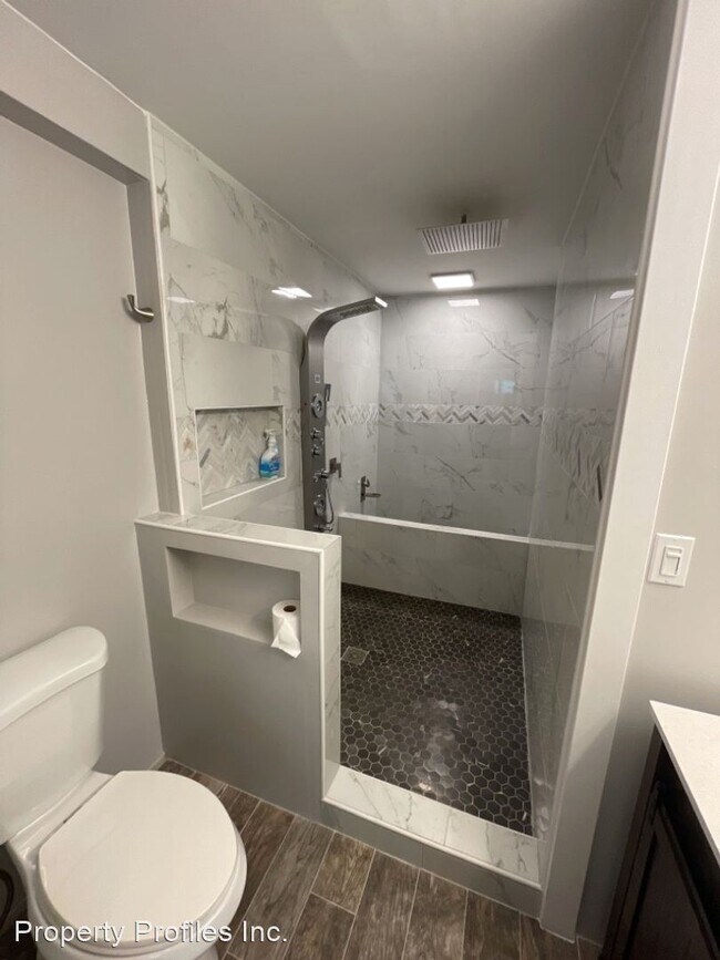 Building Photo - 3 br, 2 bath House - 92-712 NOHONA STREET