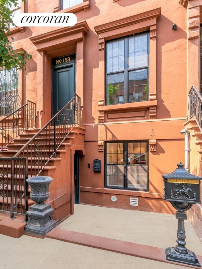 Building Photo - 158 W 136th St
